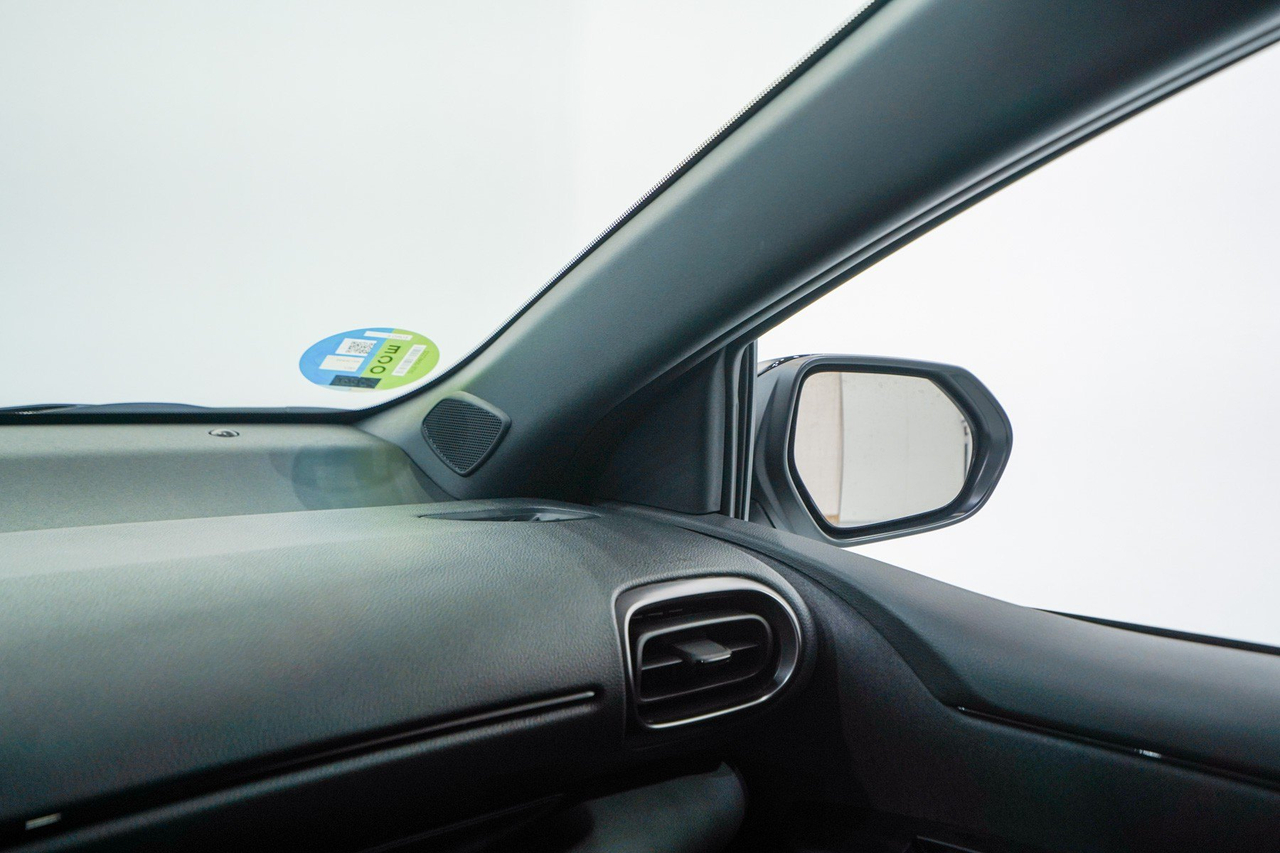Toyota Yaris 4 — photo 27