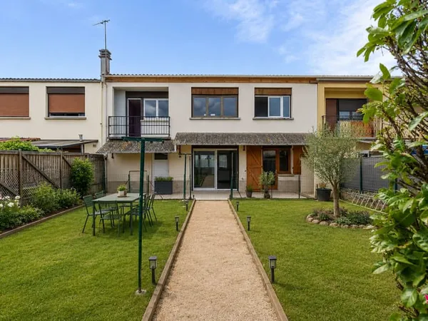 Maison 5 pièces à vendre à Meyzieu - Exclusivité LIONROSE