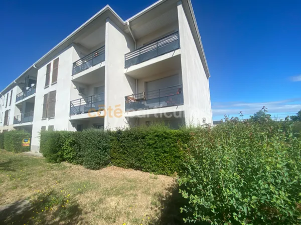 Appartement EGLY de 3 pièce 54 m2 en RDC - Terrasse et jardinet