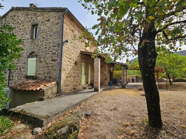 Maison 5 pièces 159 m²