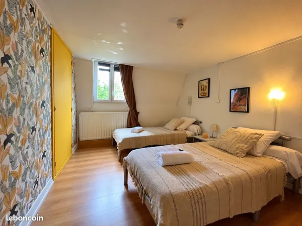 Chartres - Chambre meublée avec salle de bain-WC privatifs et espaces communs de qualité