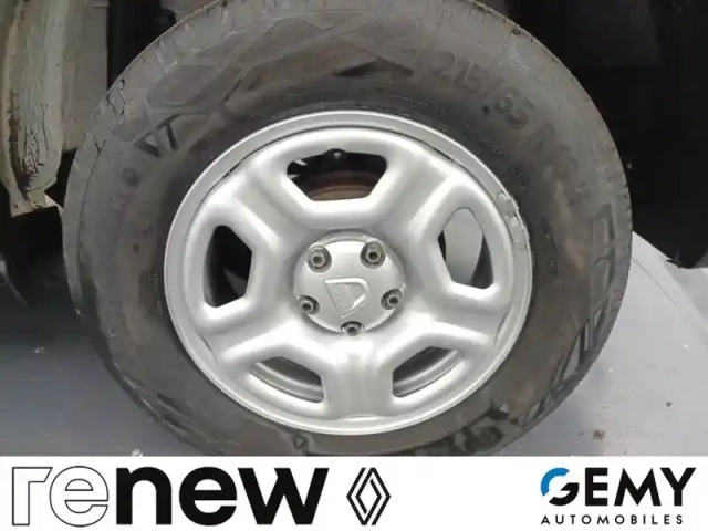 Dacia Duster tce 130 fap 4x2 — photo 32
