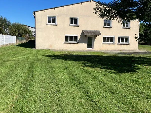 Local industriel + bureau et dépôt 700m2 divisible