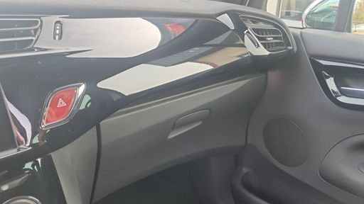 DS DS3 1.2 PureTech 110 - Connected Chic – 2018 – 122795 km – Essence – Boîte Manuelle — photo 29