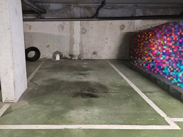 Parking 13 m²