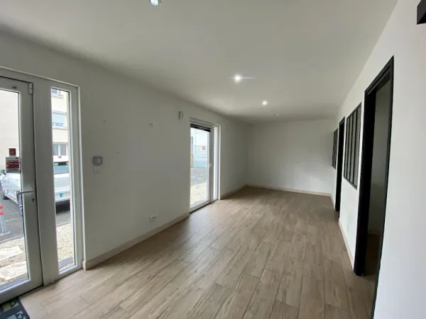 Local 3 pièces 47 m²