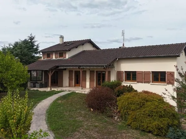 Maison 8 pièces 166 m²
