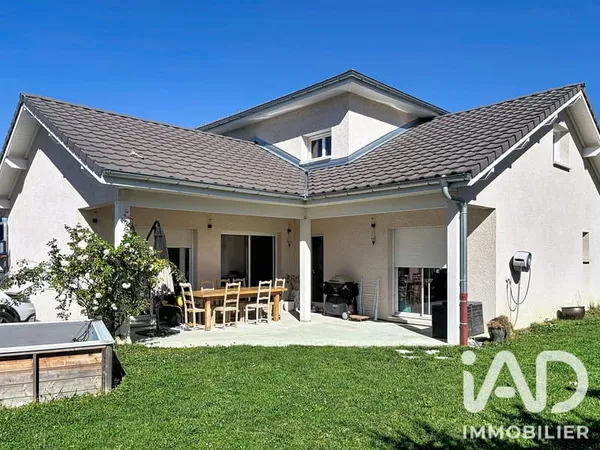 Maison 6 pièces 145 m²