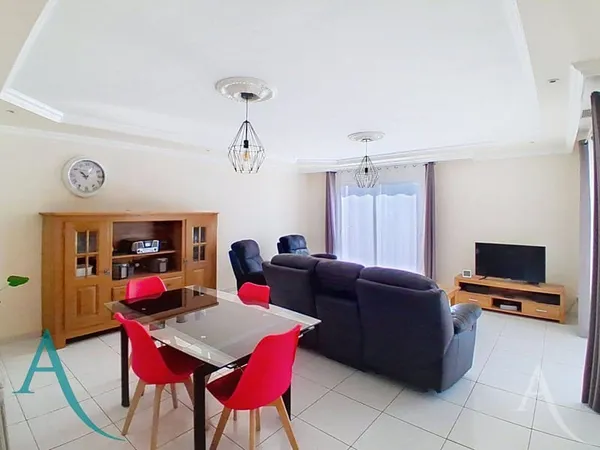 Maison de plain-pied 5 pièces 130 m²