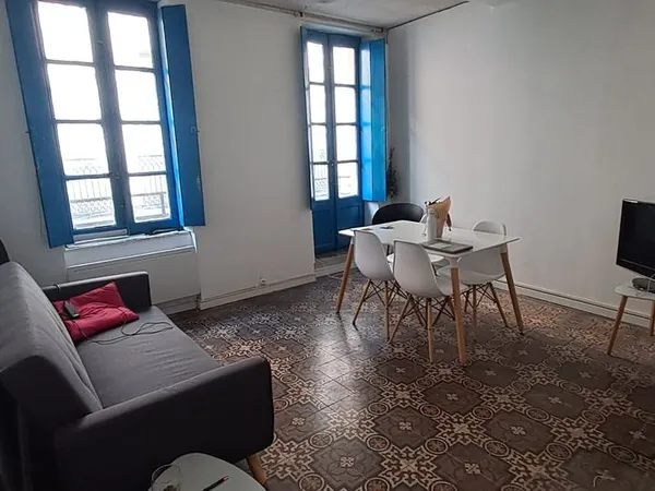 Loue triplex meublé de 60 m2