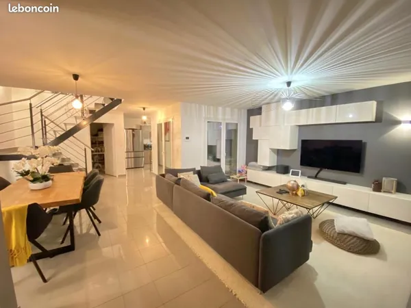F4 Duplex meublé - 110m2 - Kanfen