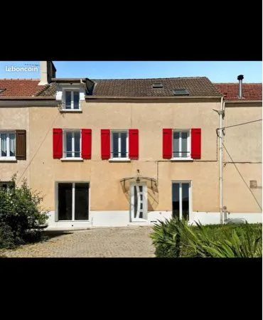 Dampmart - maison 135 m² entièrement rénovée - charme & prestations de qualité