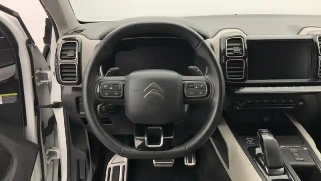 Citroën C5 Aircross hybride rechargeable 225 s&amp;s e-eat8 shine — photo 12