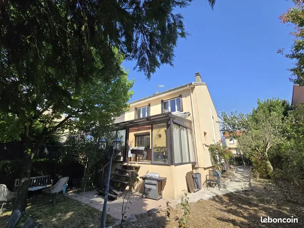 Maison 4 pièces 85 m²