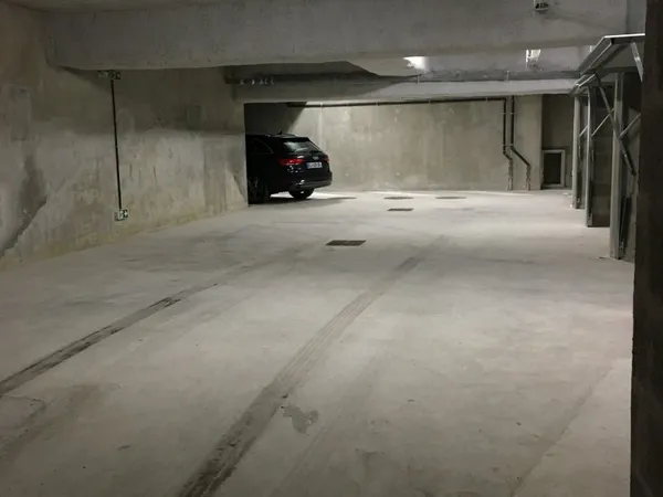 Loue parking 18m² Grillaud - Zola
