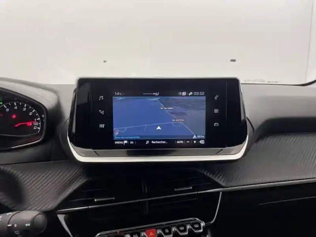 Peugeot 208 puretech 100 s&amp;s bvm6 — photo 148