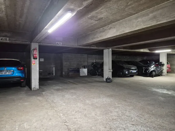 Stationnement Vente Paris 20500€