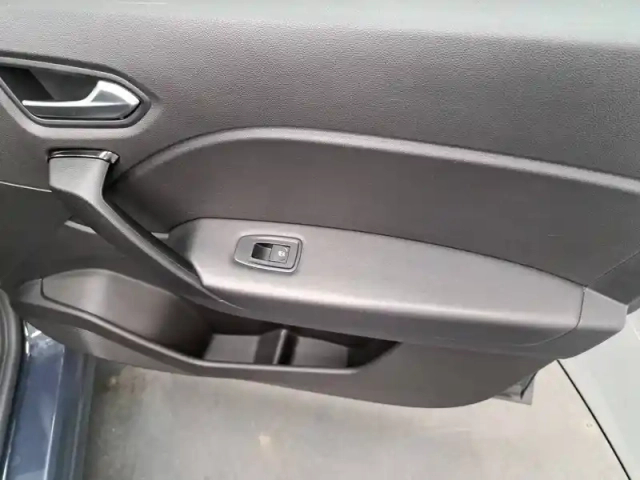 Renault Captur tce 100 gpl — photo 25