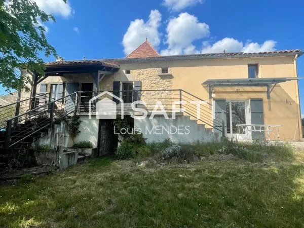 PROPRIETE QUERCY BLANC SUR UN TERTRE DOMINANT