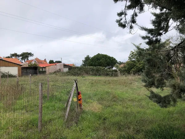 Terrain 432 m²