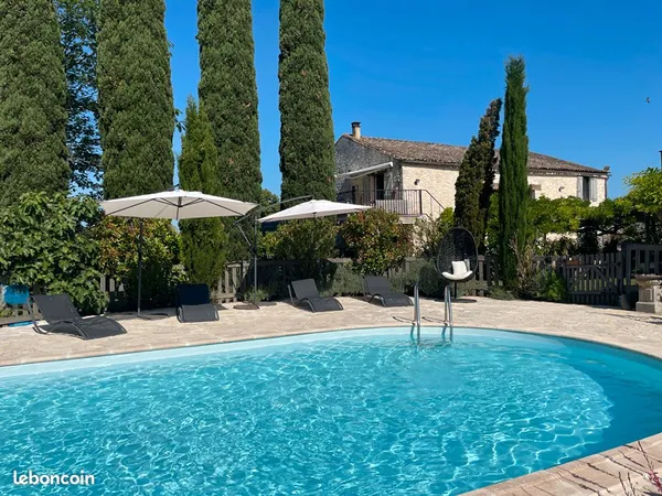 Propriété 8 pièces 206 m²