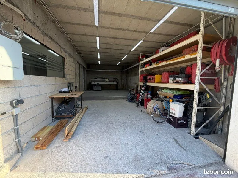 Photo 3
