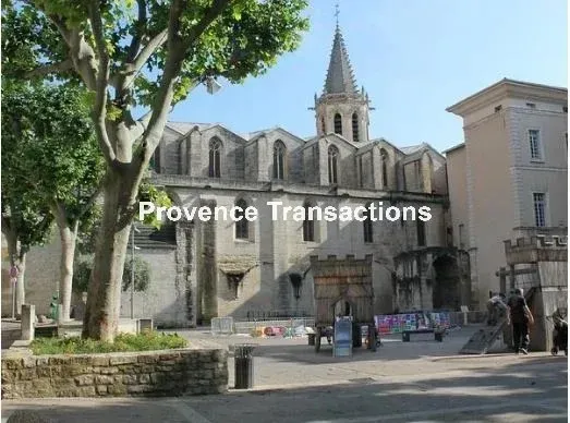 Immeuble de rapport à vendre à Carpentras