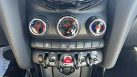 Mini Mini Cooper 136ch Edition Camden BVA7 — photo 26