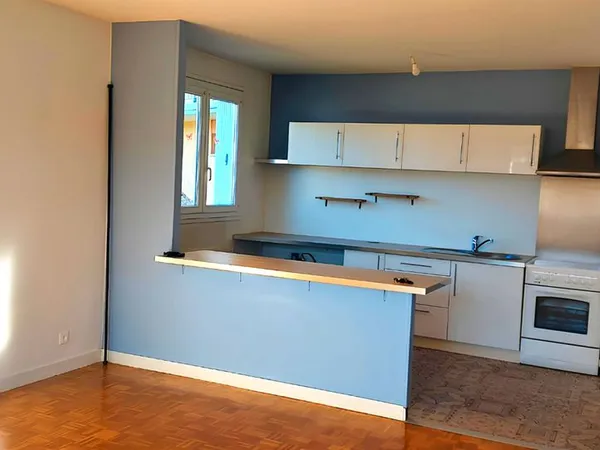 Bel appartement T3 rénové de 68 m² avec garage