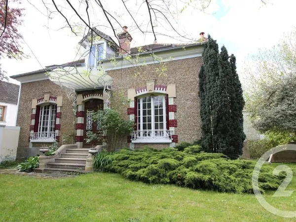 Maison 6 pièces 141 m²