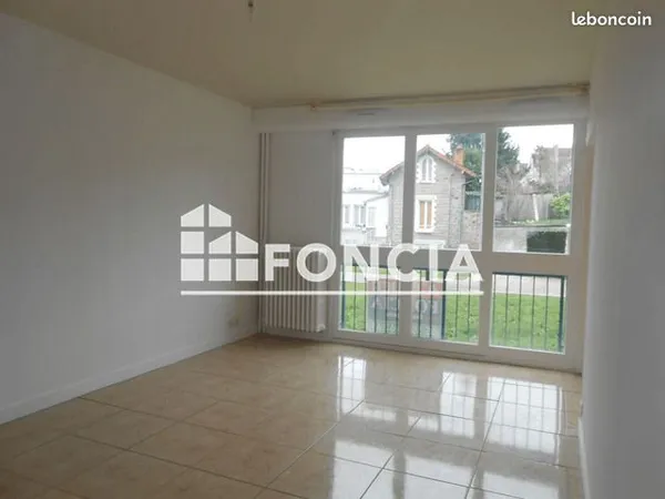 Studio 1 pièce 27 m²
