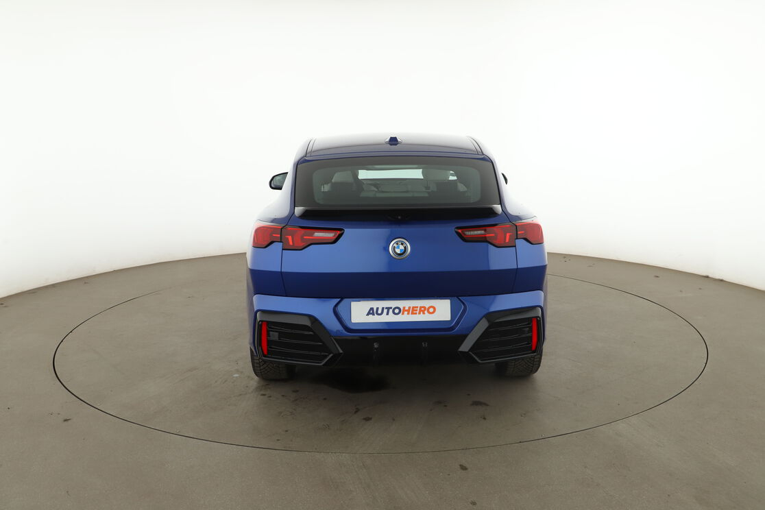 BMW iX2 eDrive20 M Sport BVA — photo 4