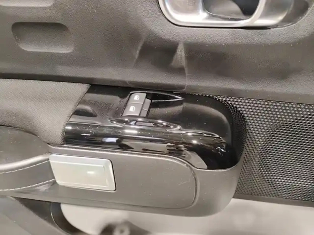 Citroën C3 puretech 83 s&amp;s bvm5 shine — photo 20