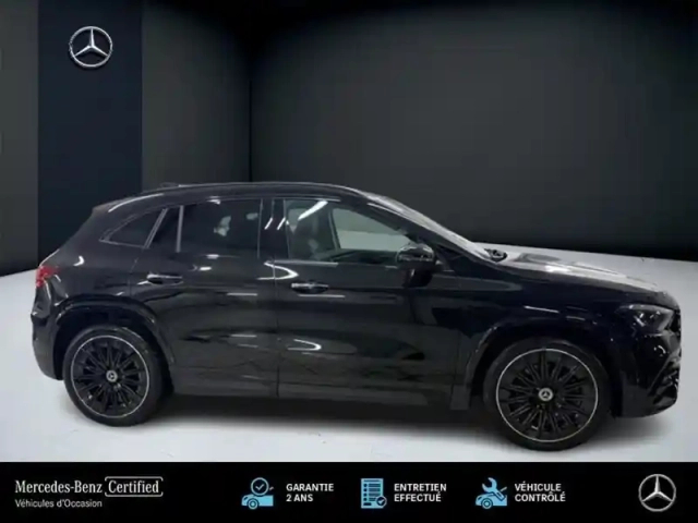 Mercedes Gla 200 d amg line — photo 26