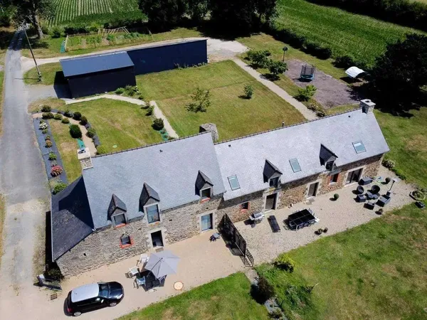 Maison 10 pièces 297 m²