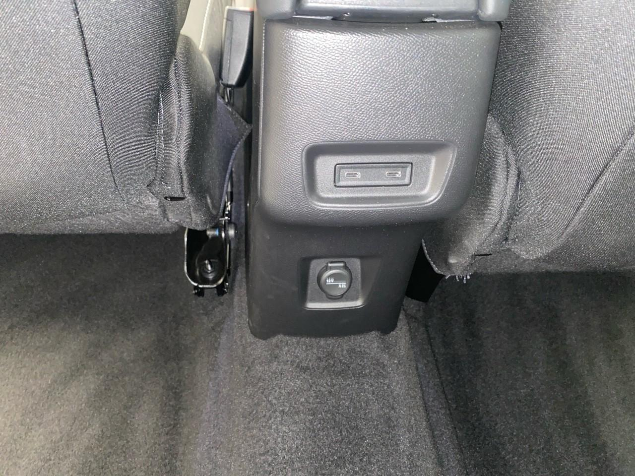 Citroën C3 Aircross hybride 145 ch aut plus — photo 22