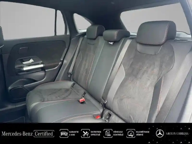 Mercedes Gla 200 d 150ch amg line 8g-dct — photo 11