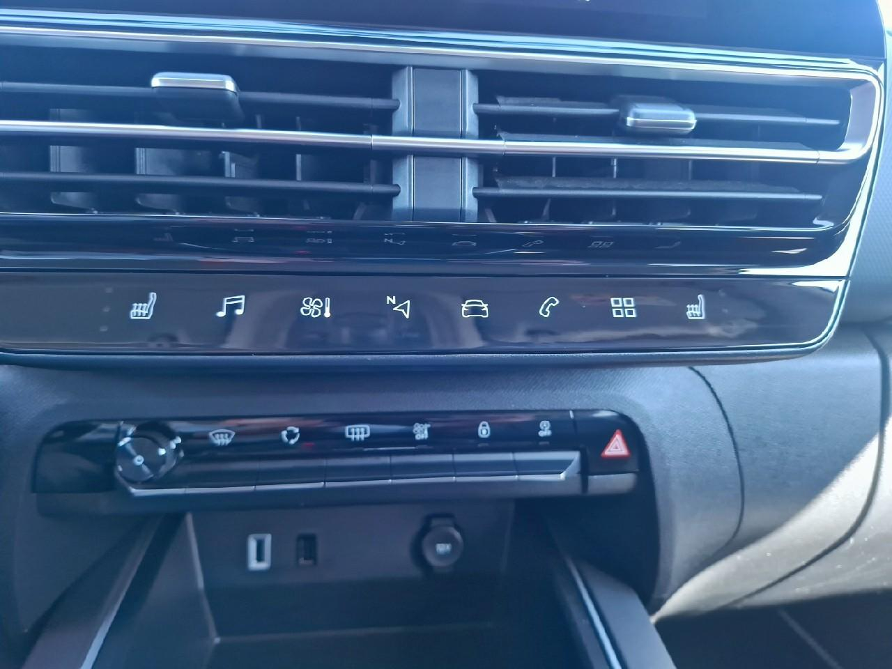 Citroën C5 Aircross bluehdi 130ch s&s shine pack eat8 — photo 23