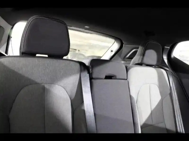 Volvo Xc40 t5 recharge 180 + 82ch plus dct 7 — photo 10