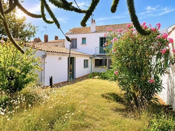 Maison 7 pièces 211 m²