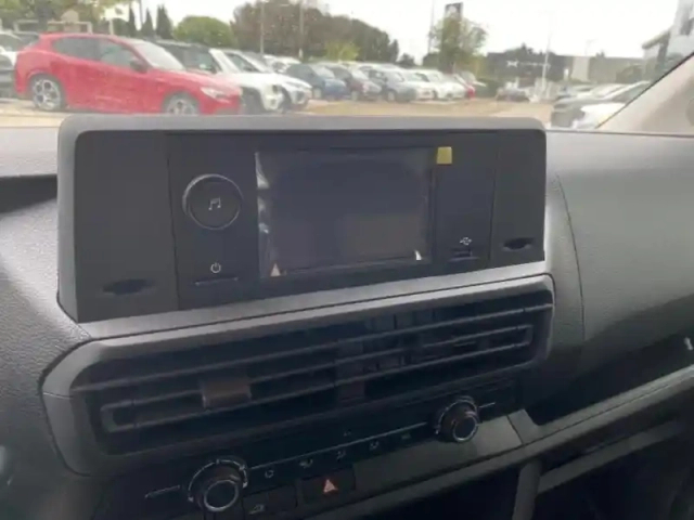 Fiat Scudo fg m 1.5 bluehdi 120ch s&amp;s — photo 11