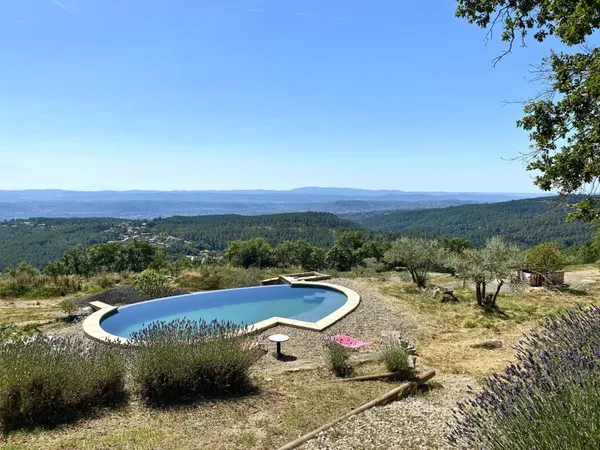 Maison 1 pièce 104 m²