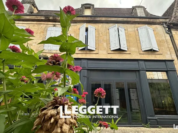 Maison 6 pièces 212 m²