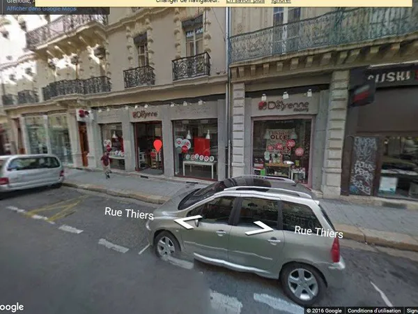 Local commercial 288 m²