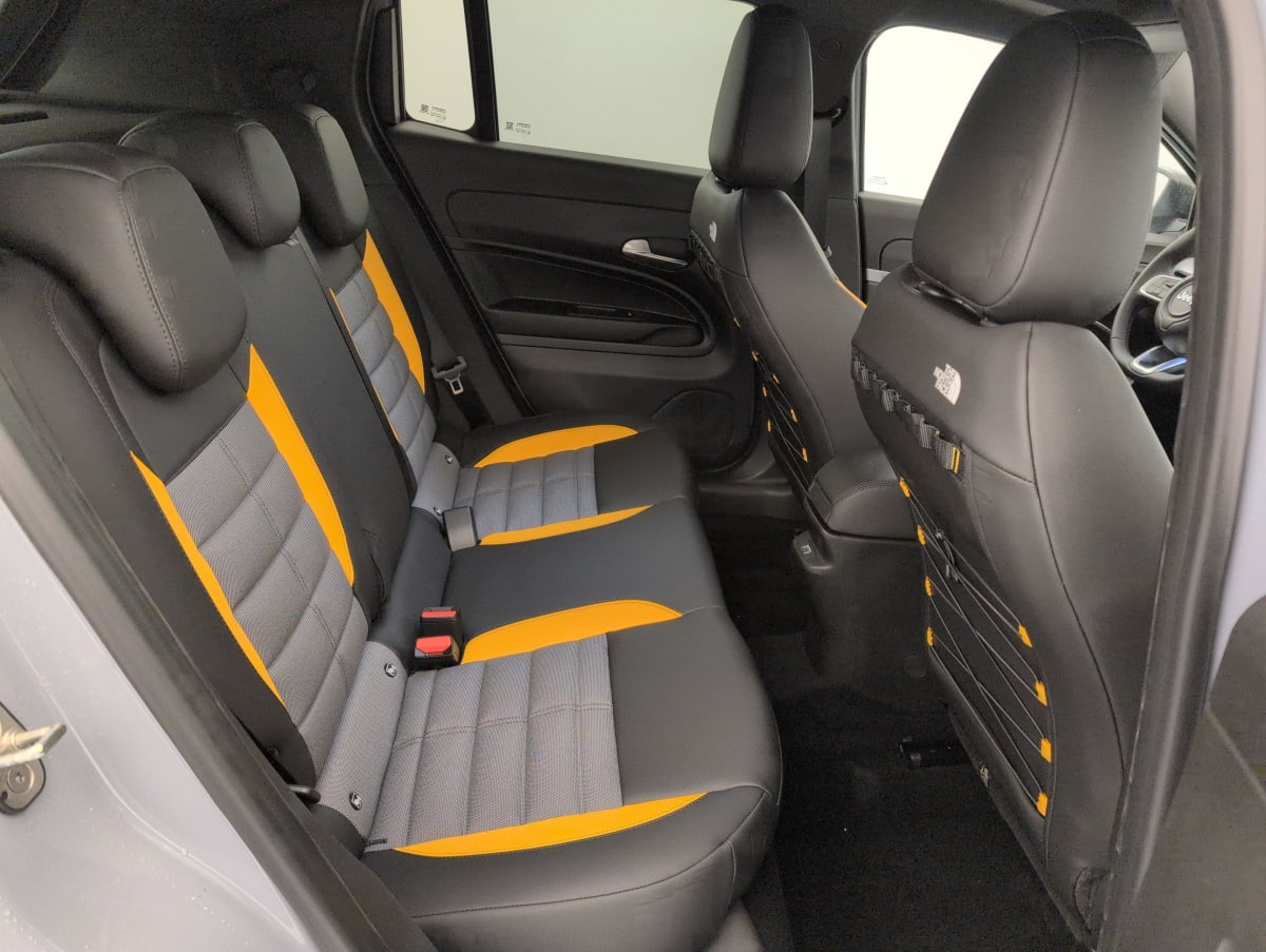 Jeep Avenger — photo 10