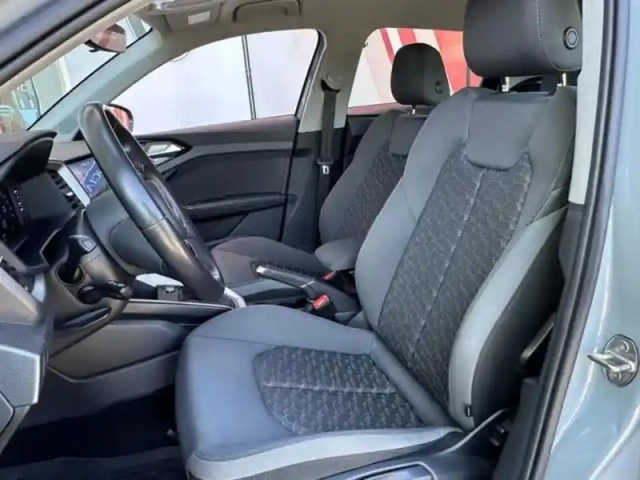 Audi A1 allstreet 30 tfsi 110ch advanced s tronic 7 — photo 10
