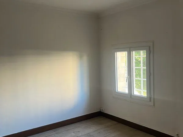Bureau individuel à louer / espace partagé