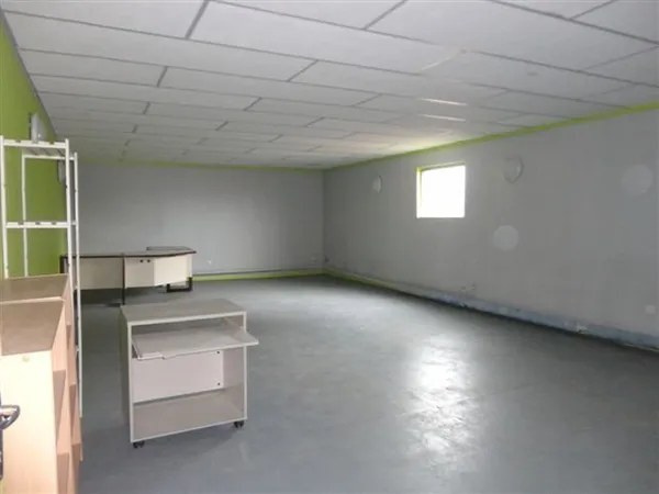 Garage/Parking 1400 m²