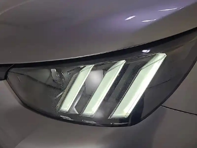 Peugeot 2008 puretech 130 s&amp;s eat8 — photo 72