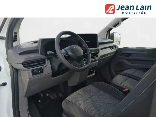 Volkswagen Transporter van l1h1 2.0 tdi 150 bva8 — photo 11
